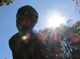 Here I'm trying to be artsy and have the sun beat down on the back of the man in el Monumento al Agricultor.